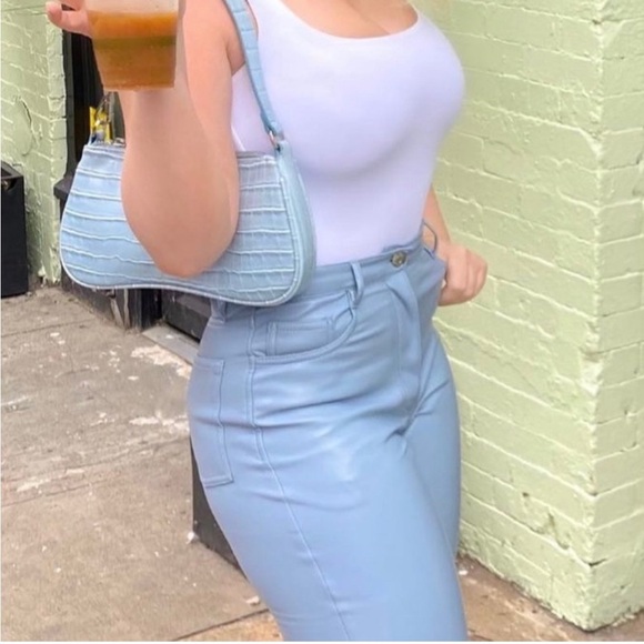 Aritzia Wilfred Melina Super High Rise Pant Ankle Dune Blue Faux Leather sz 2 - Picture 4 of 15